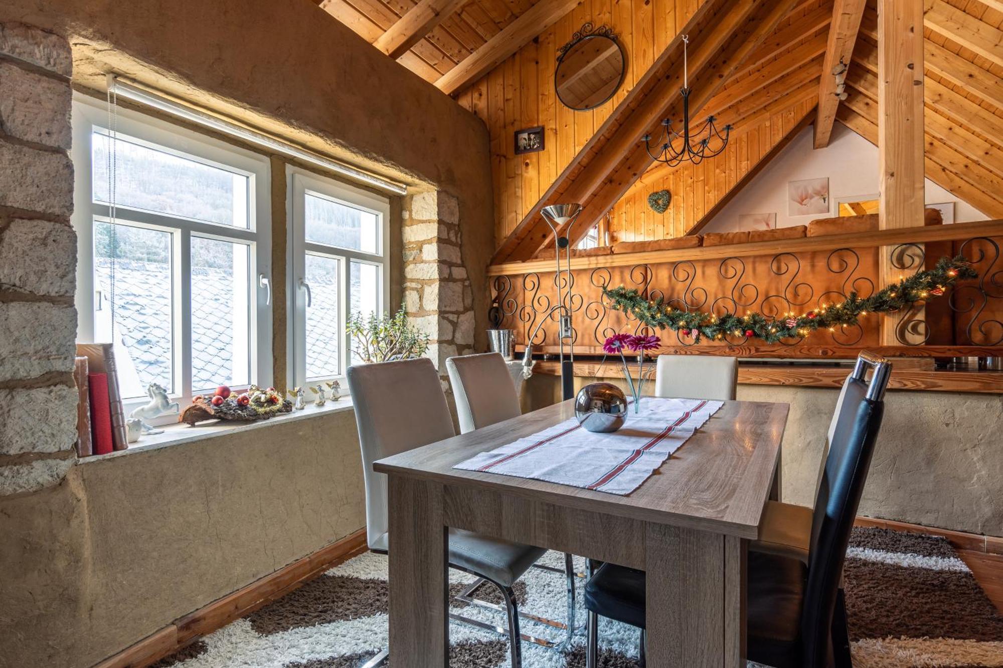 Historisches Ferienhaus "Zur Linde" Hausten Dış mekan fotoğraf
